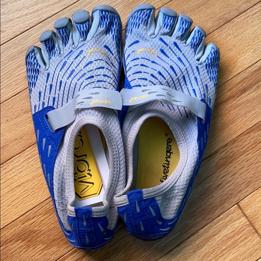 Vibrams Five Fingers Seeyas, EU 40, NWOT
